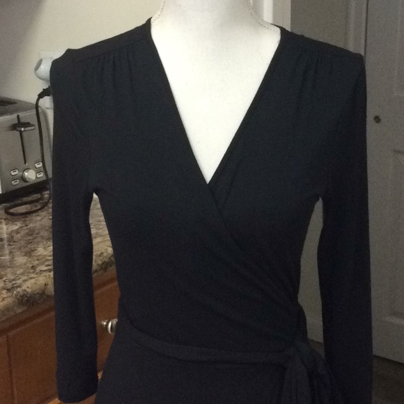 Banana Republic Dresses & Skirts - Banana Republic Dress - Classic Wrap Black